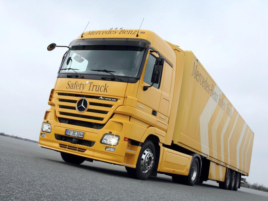  Mercedes-Benz Actros 1844 2002 года  (фото 3 из 15)